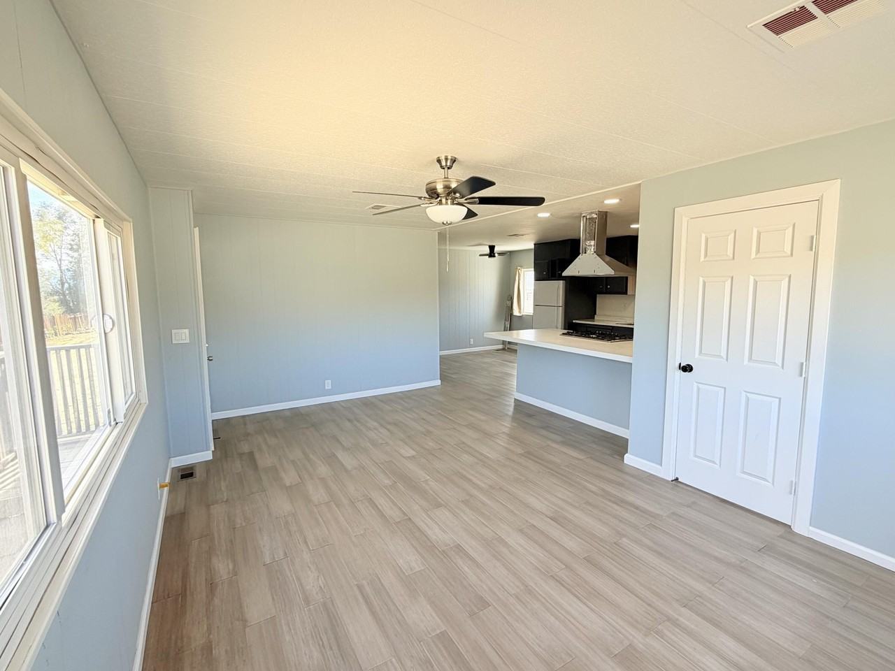 64811 Thomas Avenue - Photo 5 of 29