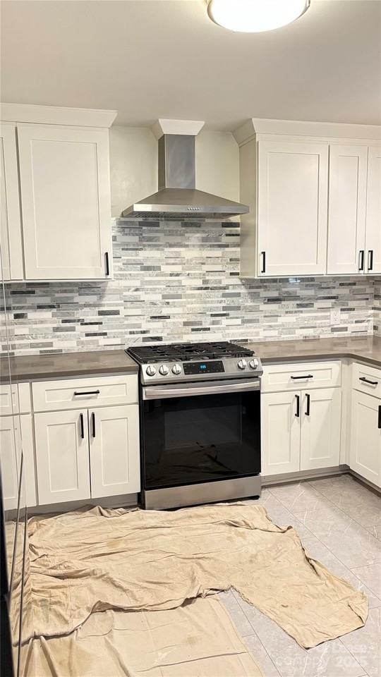 818 Ferndale Drive - Photo 4 of 9