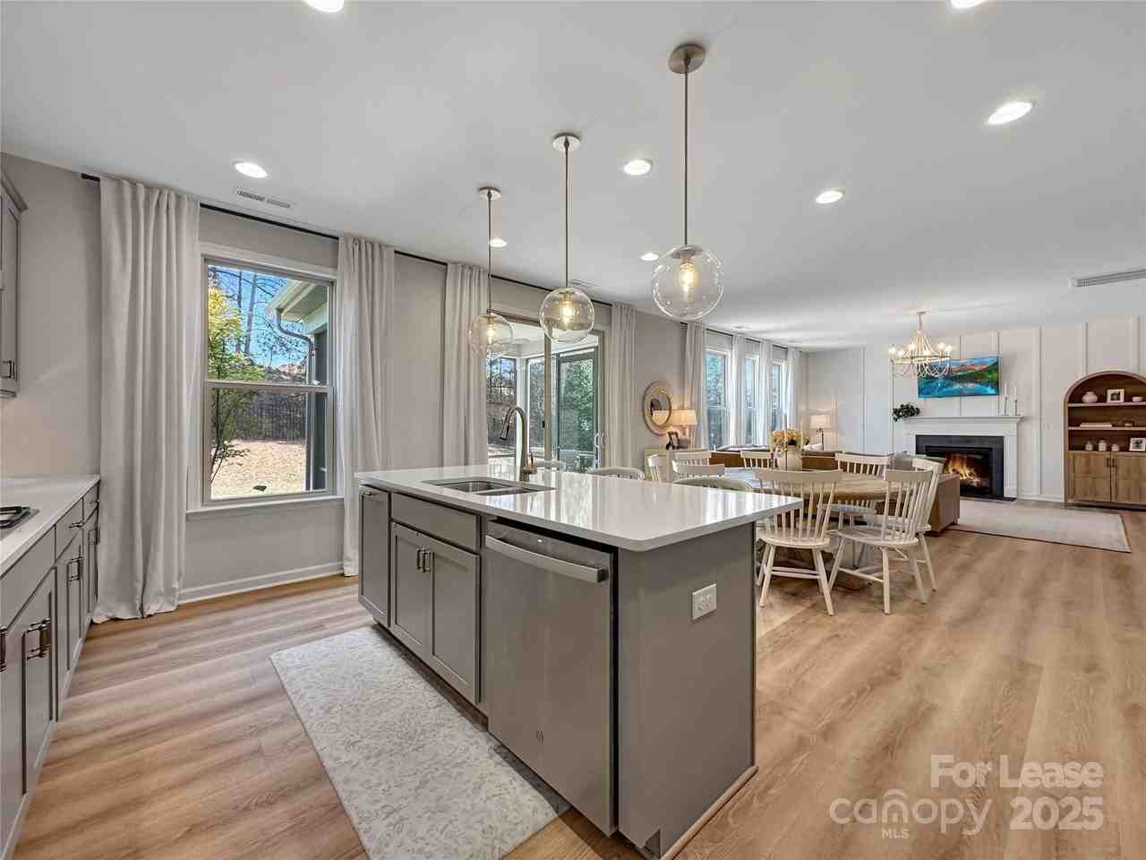 162 Tetcott Street - Photo 3 of 19