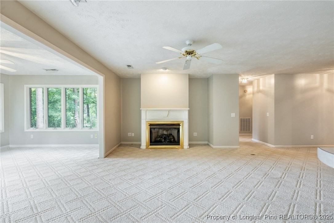 789 Daphne Lane - Photo 7 of 36