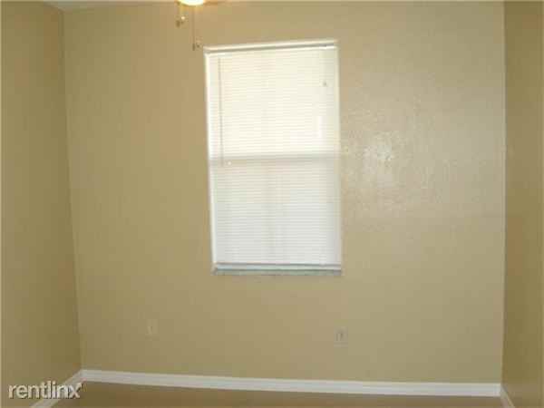 10817 SW 243rd Ln - Photo 3 of 12