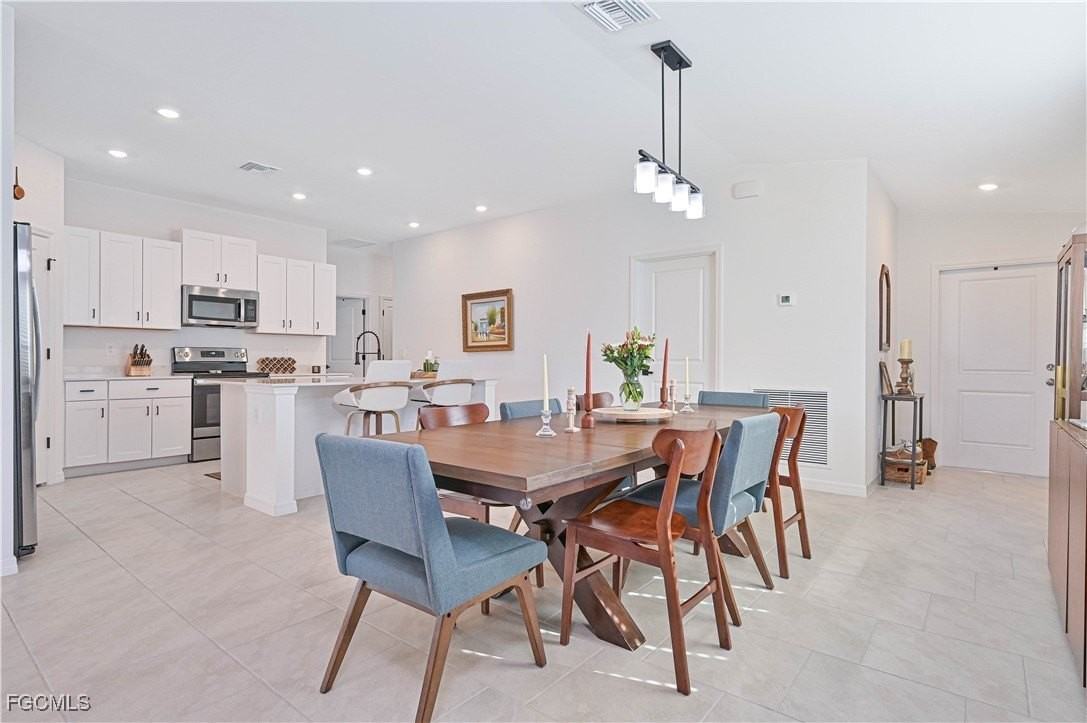 12152 Amber Waves Road - Photo 6 of 39