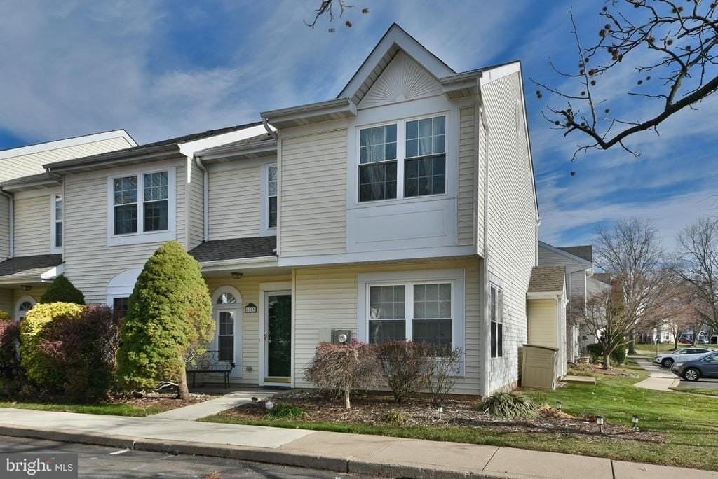 6403 Rolling Hill Drive - Photo 2 of 30