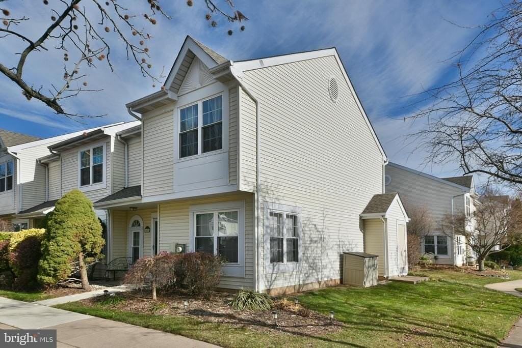 6403 Rolling Hill Drive - Photo 3 of 30