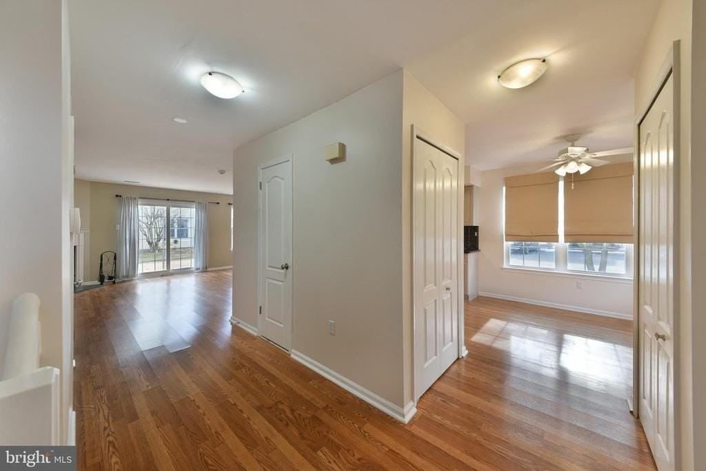 6403 Rolling Hill Drive - Photo 7 of 30