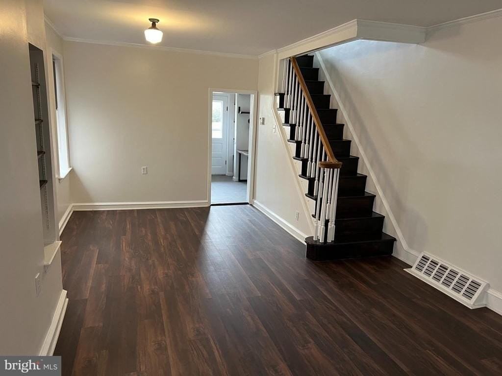 30 West Abington Avenue - Photo 4 of 19