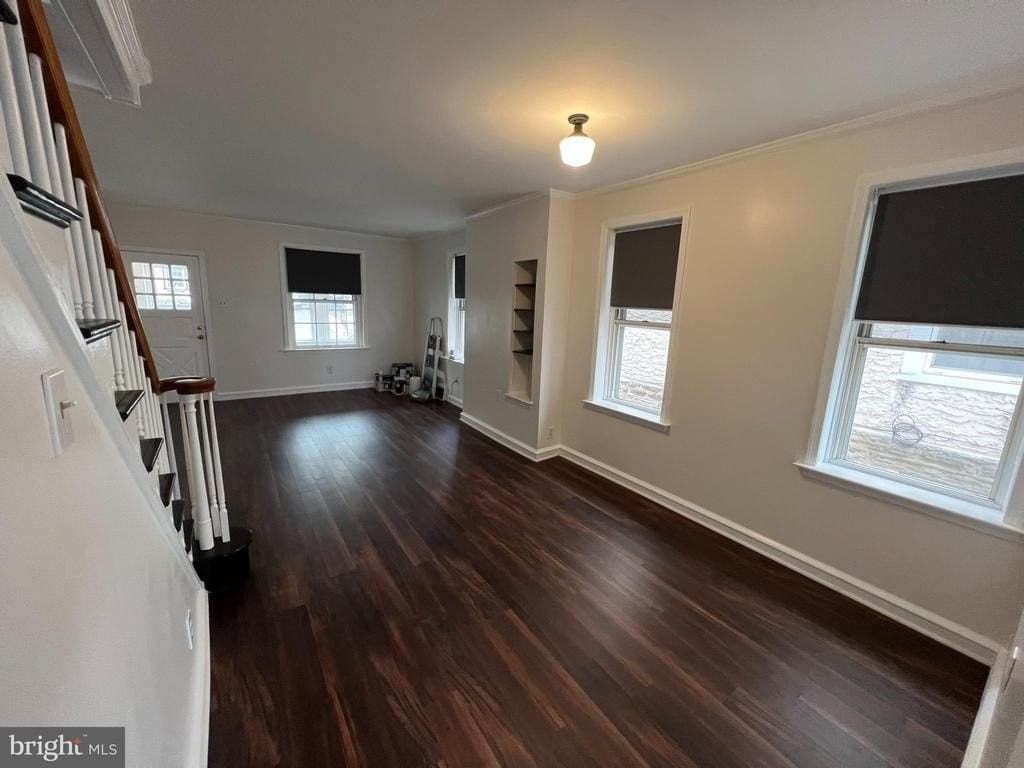 30 West Abington Avenue - Photo 5 of 19