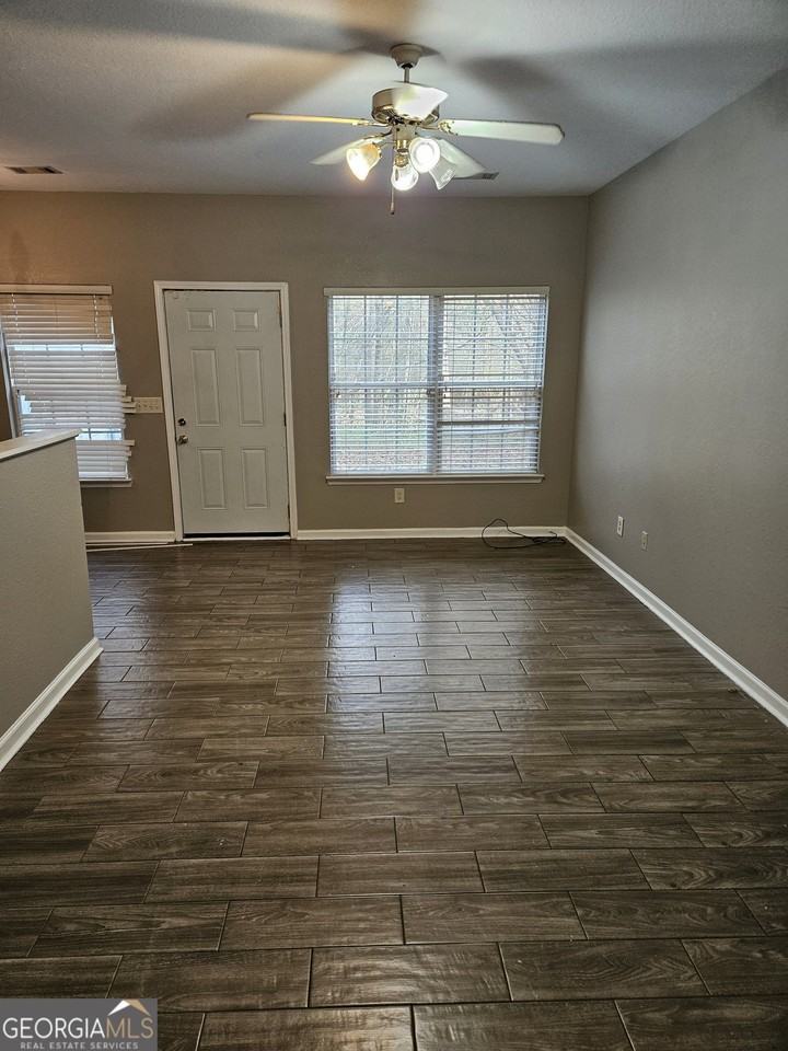 180 Brookview Drive - Photo 5 of 17