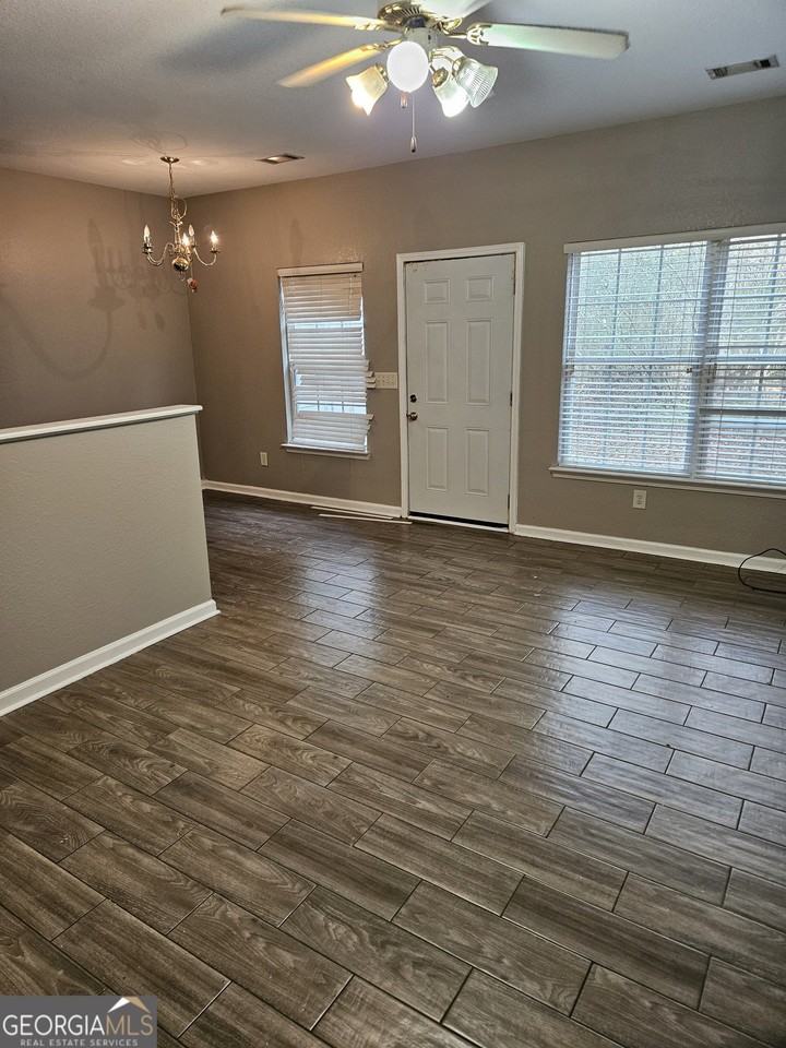 180 Brookview Drive - Photo 6 of 17