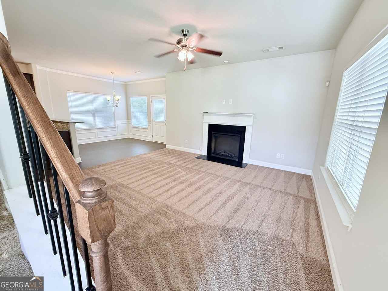 188 Leland Lane - Photo 3 of 17