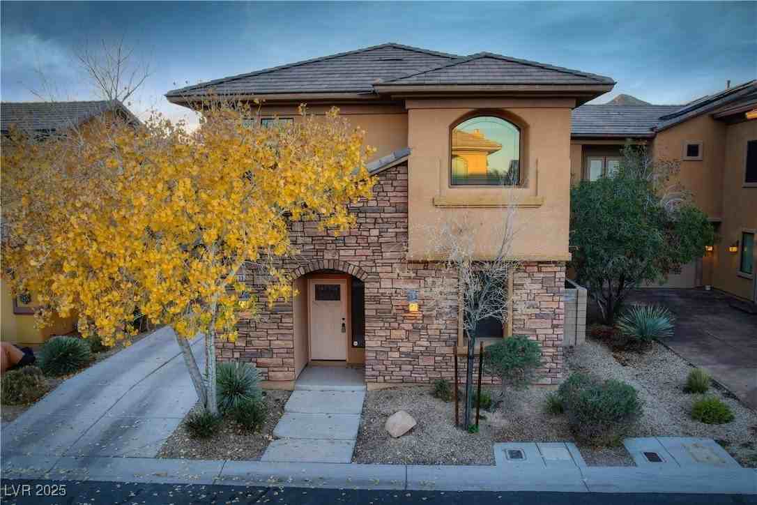 3933 Bagua Ct - Photo 4 of 26