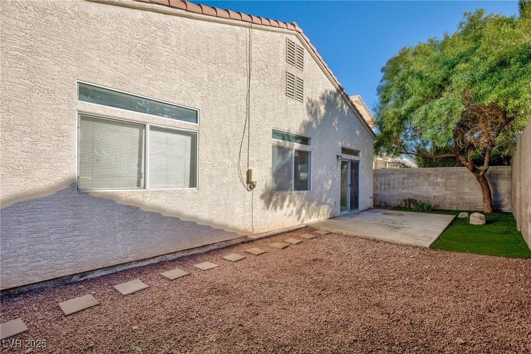 109 La Suena Court - Photo 5 of 22