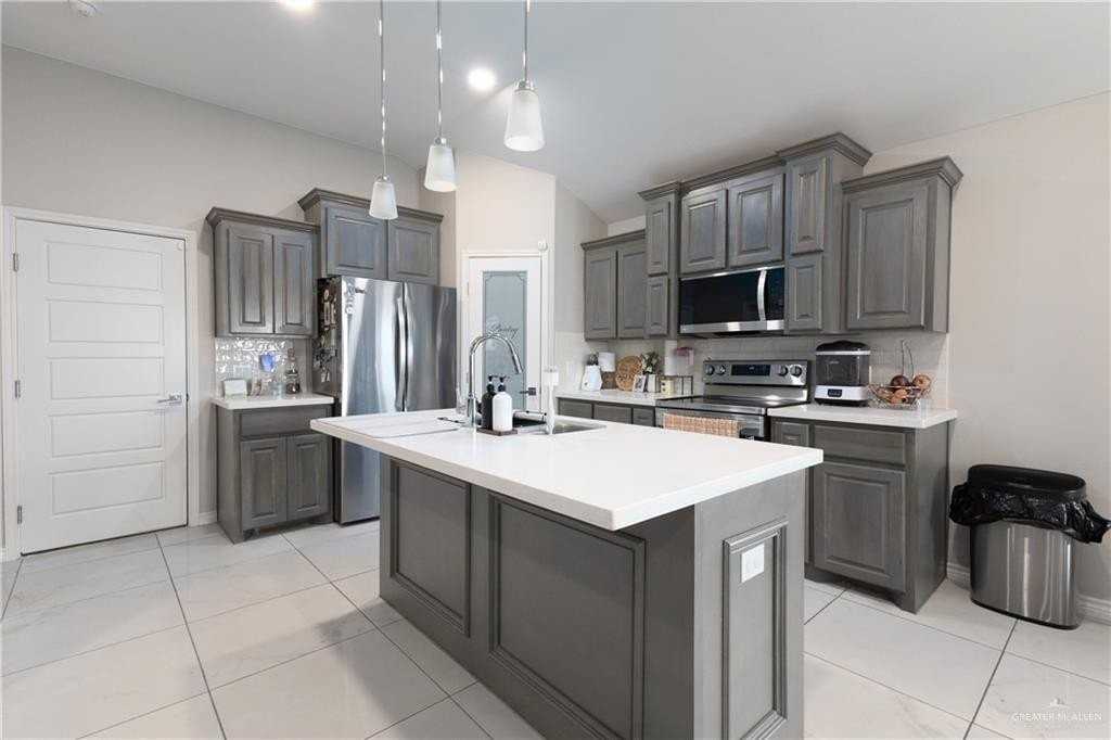 2201 North 26th Street - Photo 5 of 12