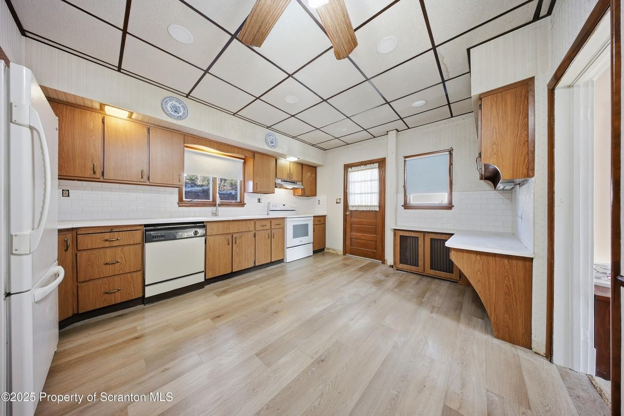 612 Philo St - Photo 6 of 22