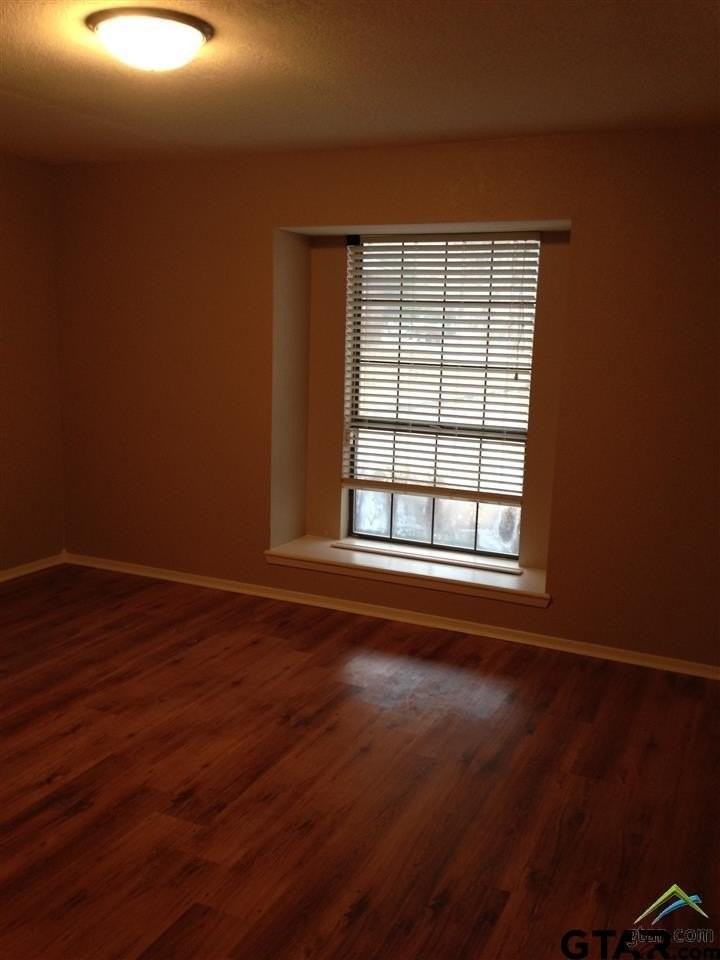 1602 Timber Creek Drive - Photo 6 of 18