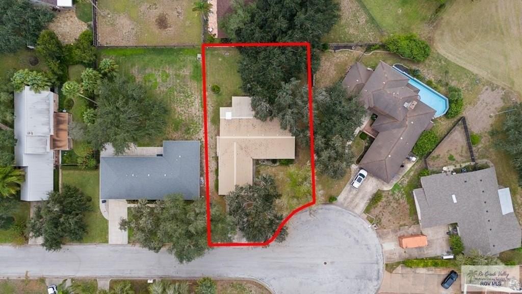 5117 Manana Circle - Photo 3 of 30