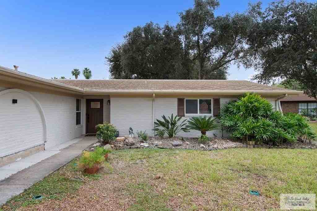 5117 Manana Circle - Photo 5 of 30