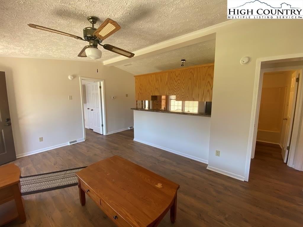 462 Hartsoe Road - Photo 2 of 17