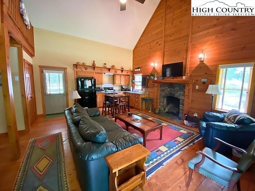 405 Ballous Mill Road - Photo 3 of 13