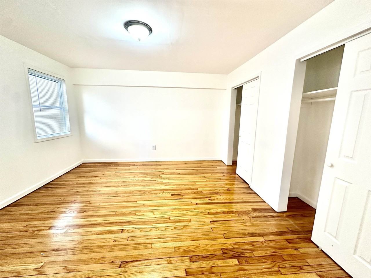 31 Tillinghast St #3 - Photo 5 of 17