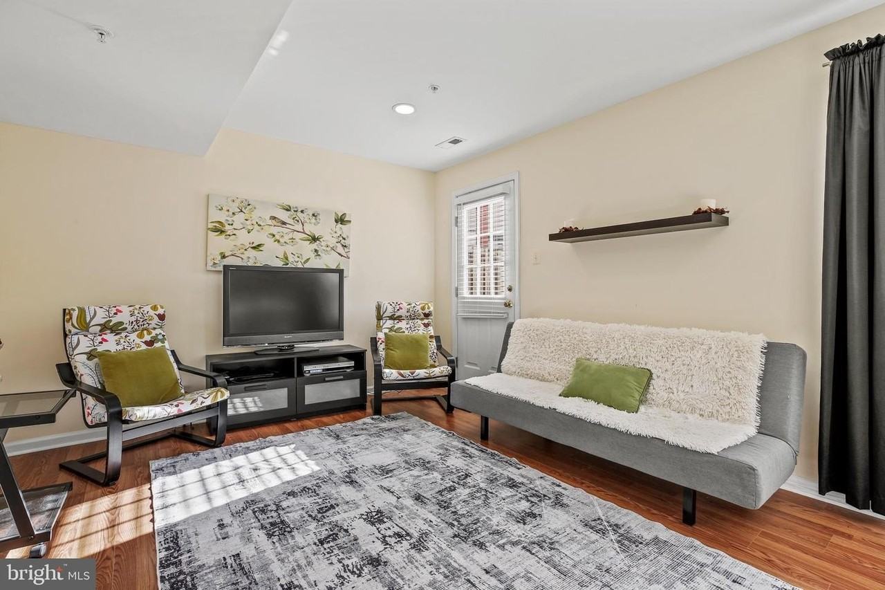 13011 13011 BASEMENT APARTMENT VADEN TER #214 - Photo 5 of 15