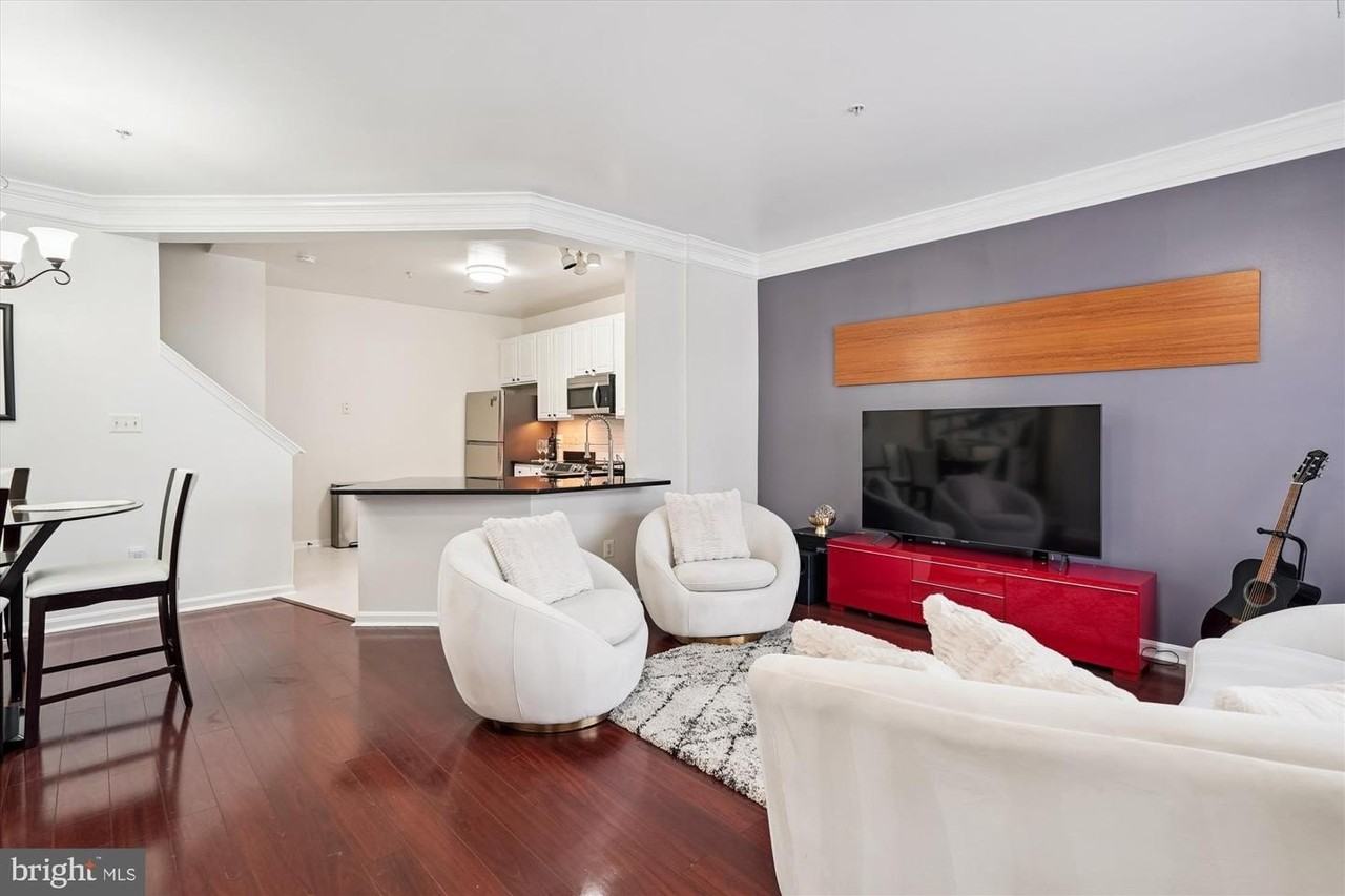 7410 Langholm Way - Photo 4 of 18