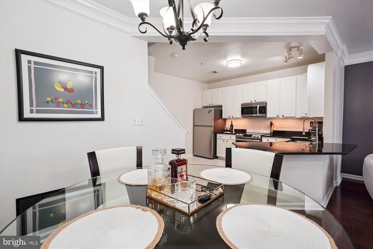 7410 Langholm Way - Photo 6 of 18