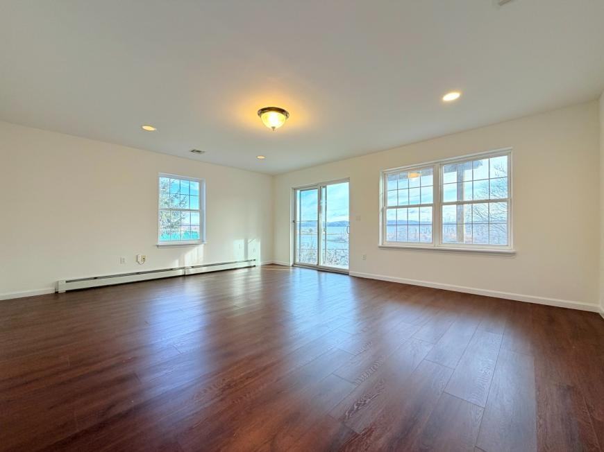 36 Rockland St - Photo 2 of 10