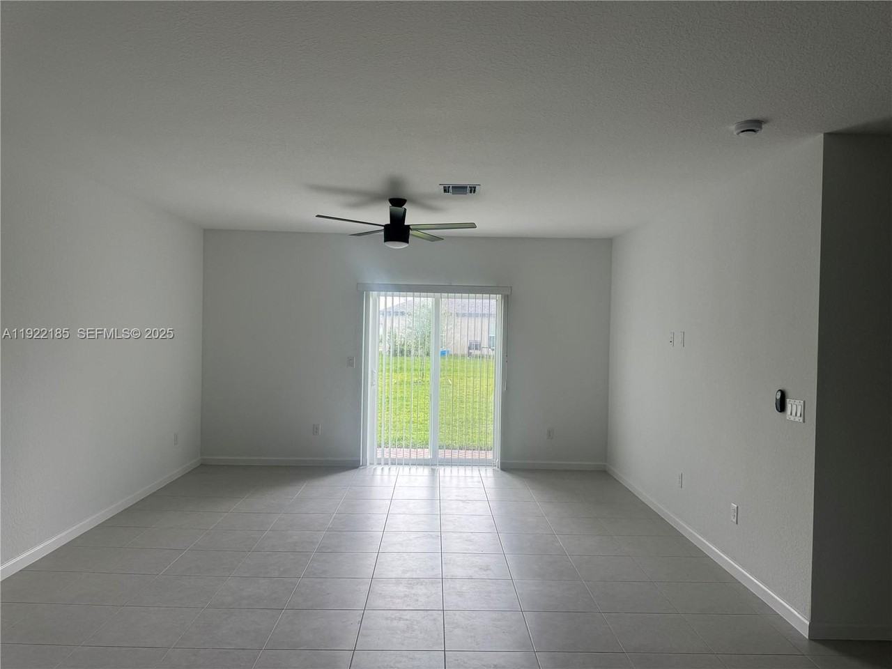 5885 Nw Sweetwood Dr - Photo 6 of 39