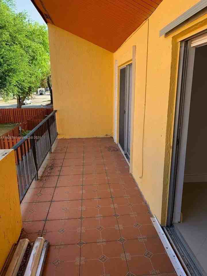 13761 Sw 84th St #F - Photo 3 of 37