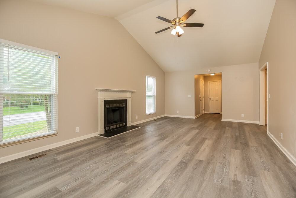 3264 Towne Village Rd - Photo 4 of 16