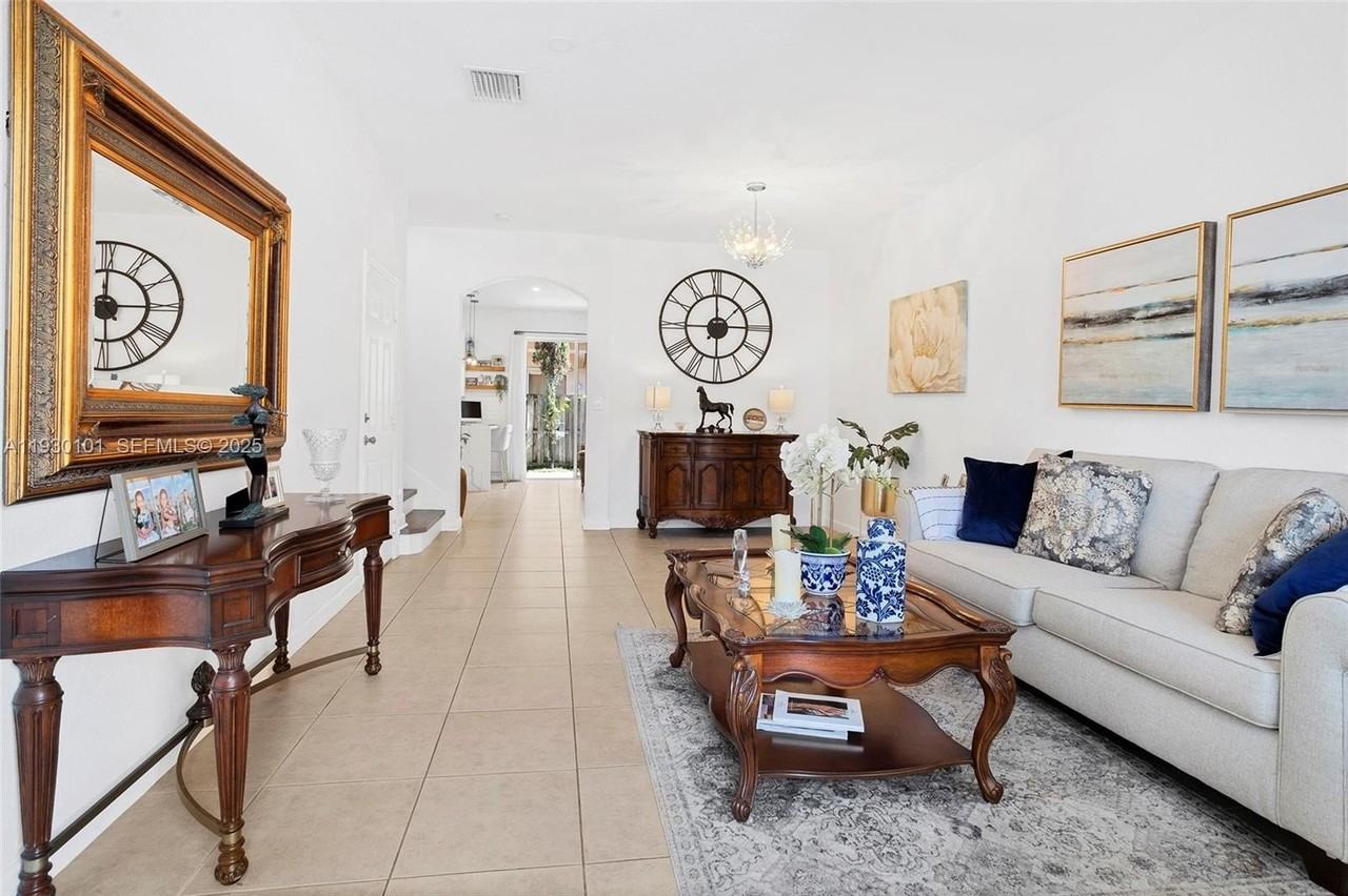 13285 Southwest 128th Passage #13285 - Photo 3 of 32