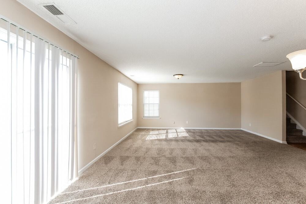 10520 Pickerel Lane - Photo 4 of 17