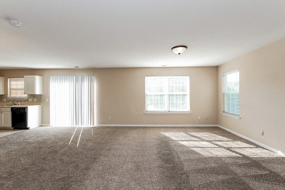 10520 Pickerel Lane - Photo 5 of 17