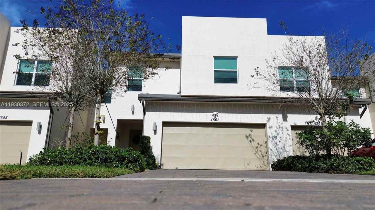 4862 Navali Drive - Photo 6 of 50