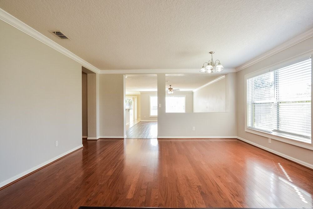 4716 Barbados Loop - Photo 5 of 16