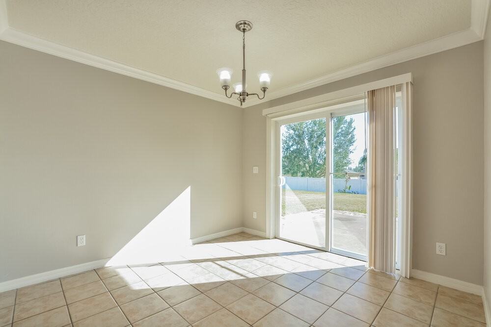 4716 Barbados Loop - Photo 6 of 16