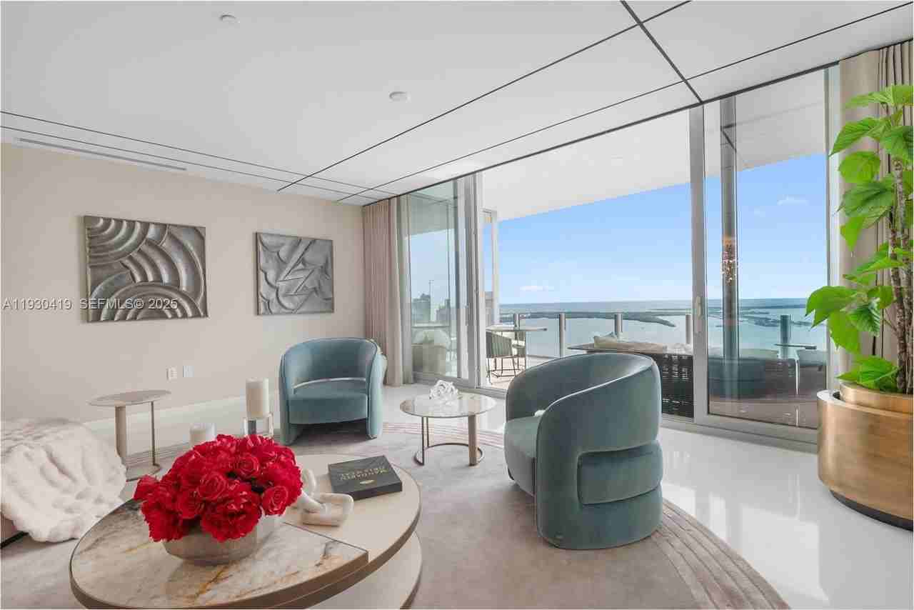 300 S Biscayne Blvd #5104 - Photo 6 of 35