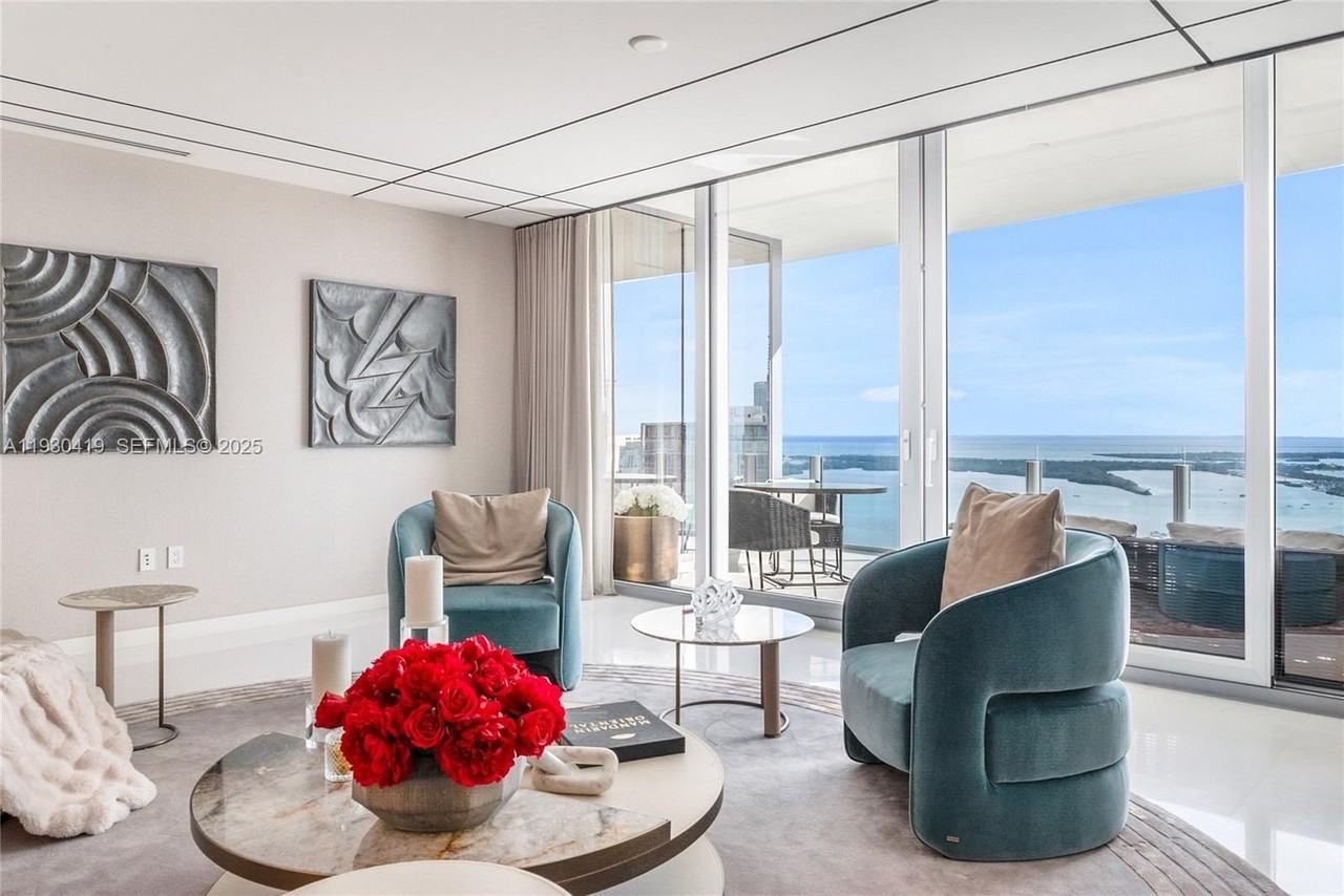 300 S Biscayne Blvd #5104 - Photo 7 of 35