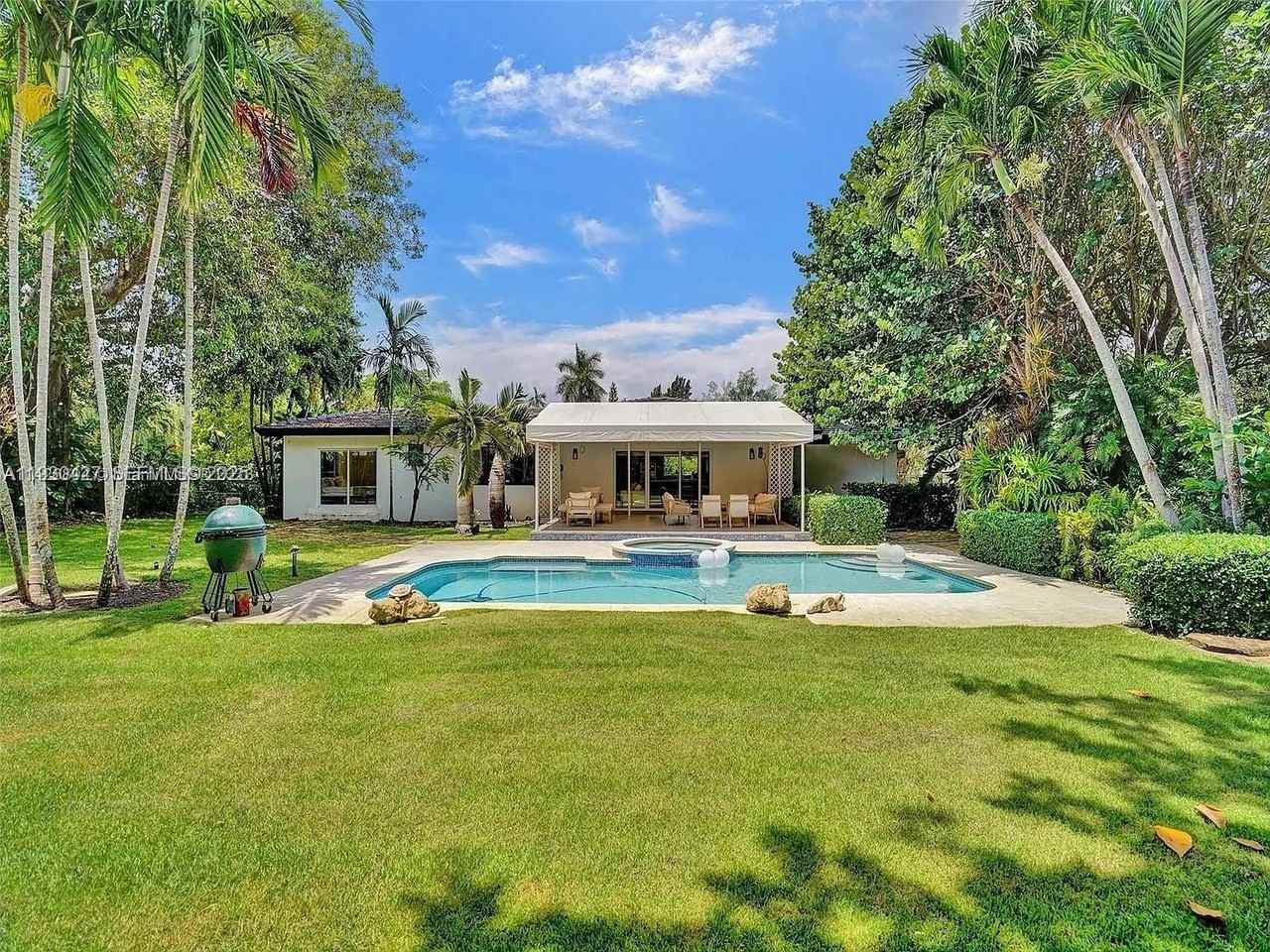 5705 Southwest 60th Avenue #NA - Photo 4 of 34