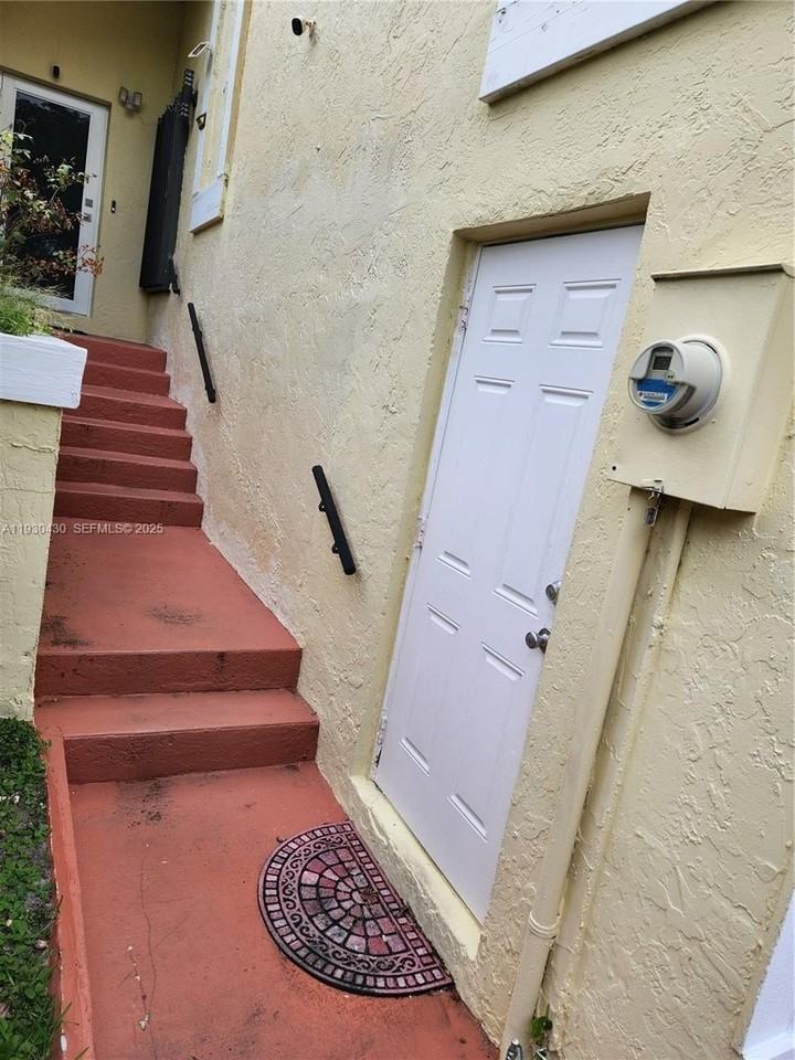 22020 Southwest 100th Place #1 - Photo 2 of 11