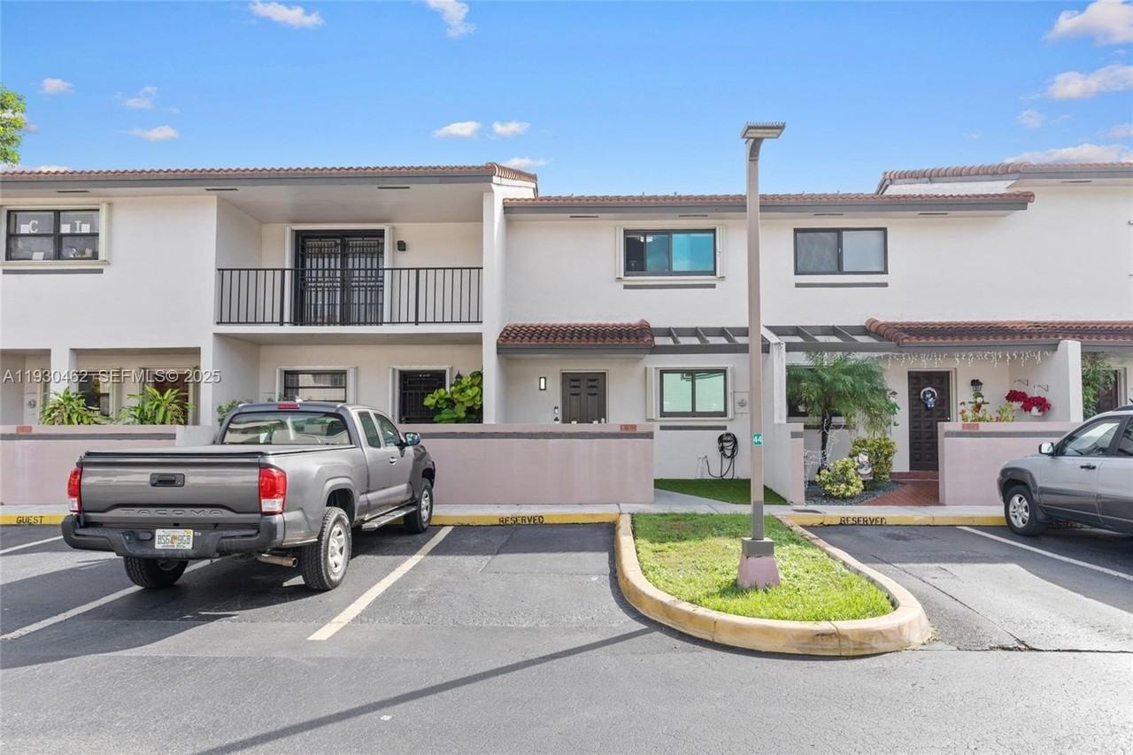 13408 Southwest 62nd Street #103K - Photo 3 of 42