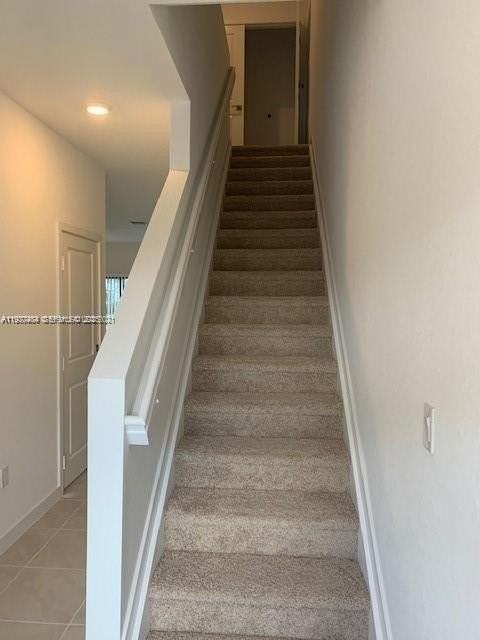 731 Southwest 11th Street #0 - Photo 5 of 13