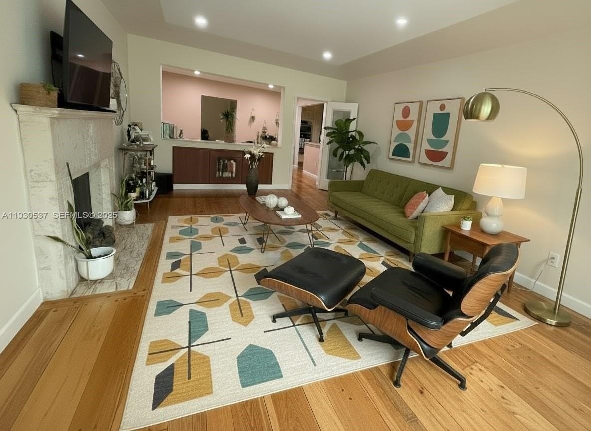 40 Southwest 30th Road - Photo 3 of 16