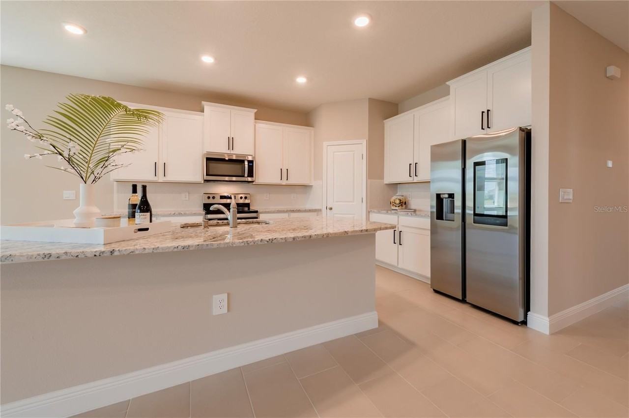 5246 Grove Mill Loop - Photo 2 of 42