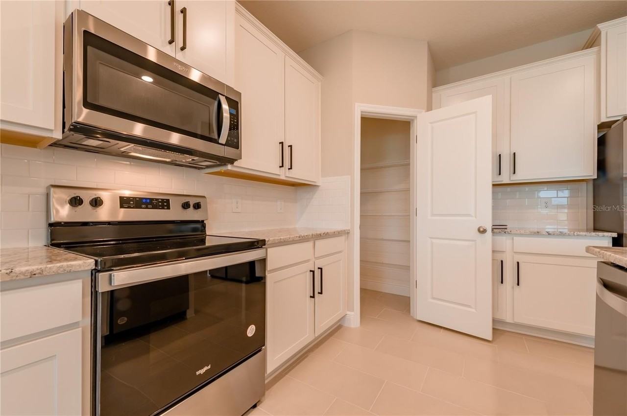 5246 Grove Mill Loop - Photo 5 of 42