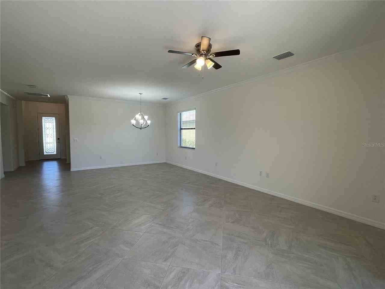 5127 Tobermory Way - Photo 6 of 50