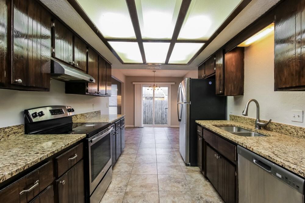 8916 Northridge Ter - Photo 7 of 16