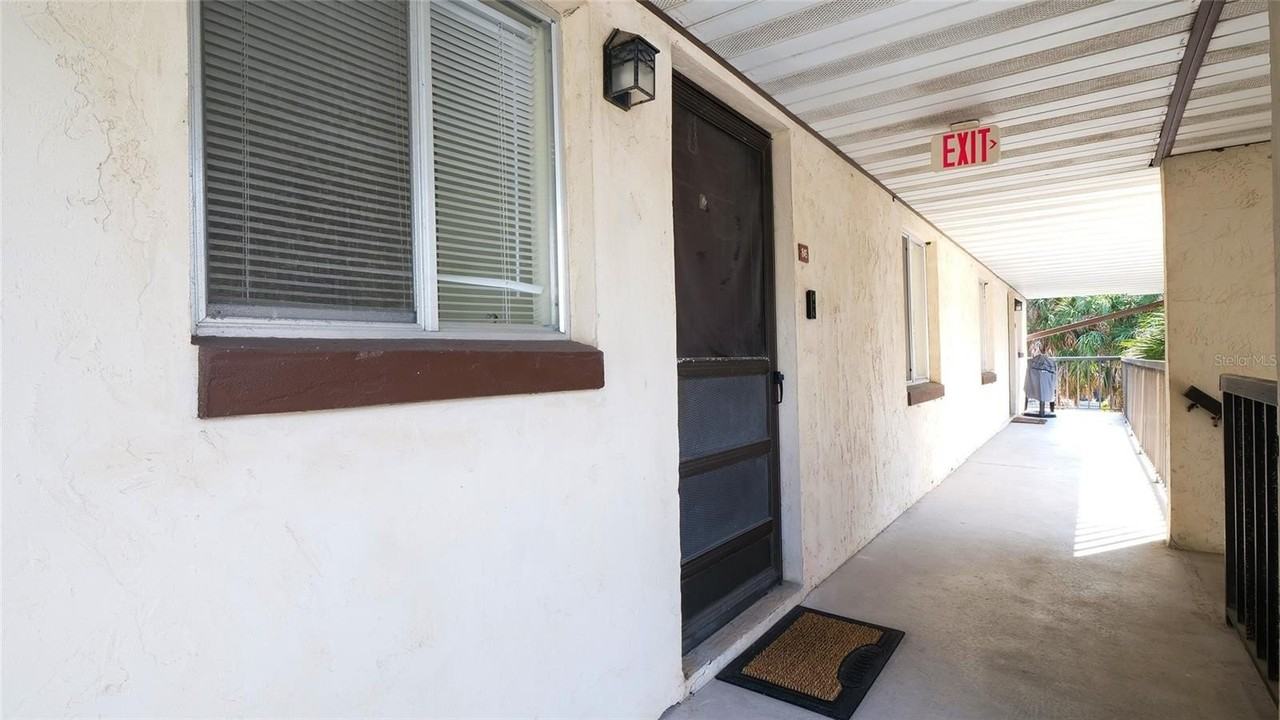 845 Orchid Springs Dr - Photo 3 of 32