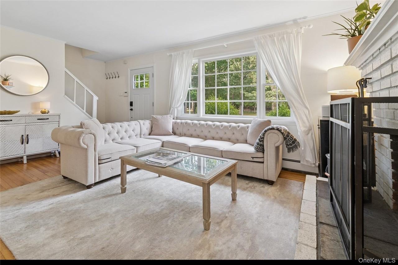 1181 Springs Fireplace Rd - Photo 3 of 26